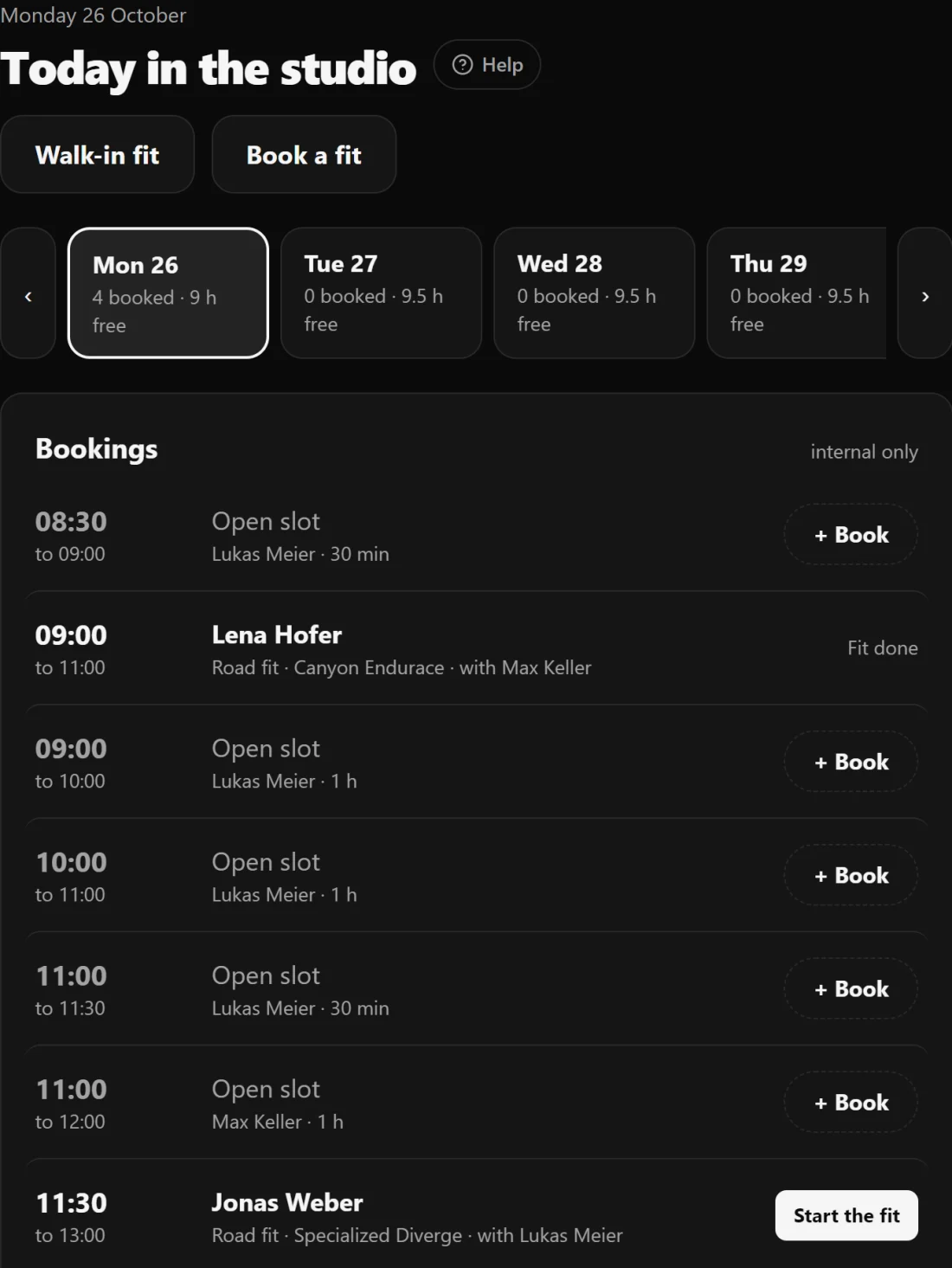 Today in the studio: each fitter's bookings and open time